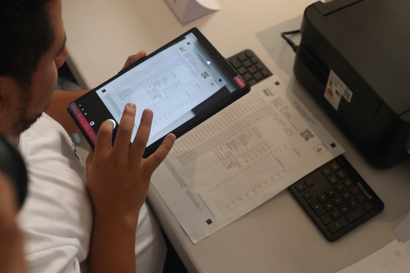 La Junta Electoral del Distrito Central realizó una presentación del servicio de digitación, digitalización, transmisión, verificación de datos; resguardo y reporte de resultados electorales (foto Prensa Libre: Juan Diego Gonzáles).