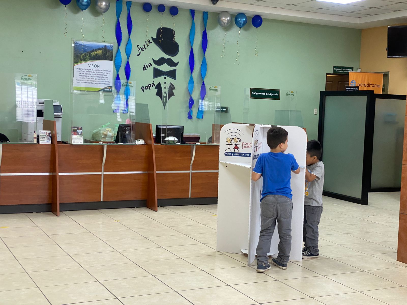 Los niños votan en los centros infantiles'