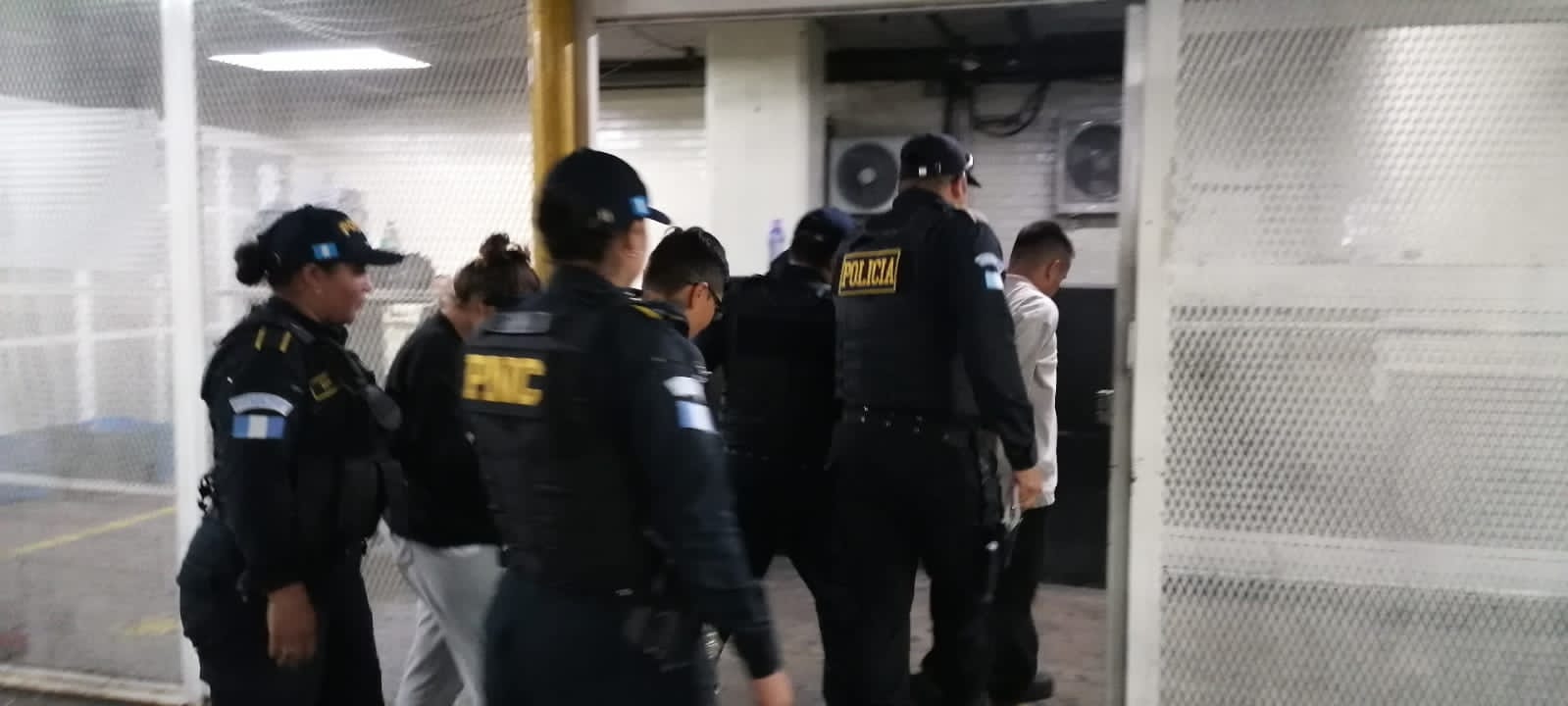 Con pistola de juguete: PNC da detalles sobre los tres capturados señalados de asaltar a pilotos en el tránsito de zona 1