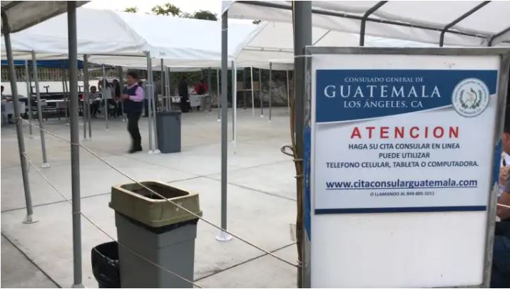Sede del consulado general de Guatemala en Los Ángeles, el día de la elección en 2019, cuando se registró poca participación. (Foto Prensa Libre: Hemeroteca PL)