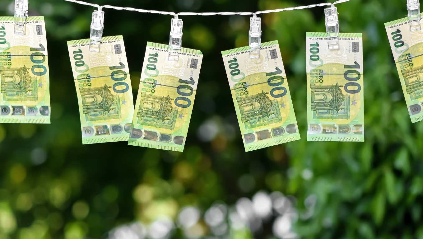 Transparencia Internacional asegura que en las campañas electorales de Latinoamérica se lava dinero. (Foto Prensa Libre: Alexas_Fotos/ Pixabay)	