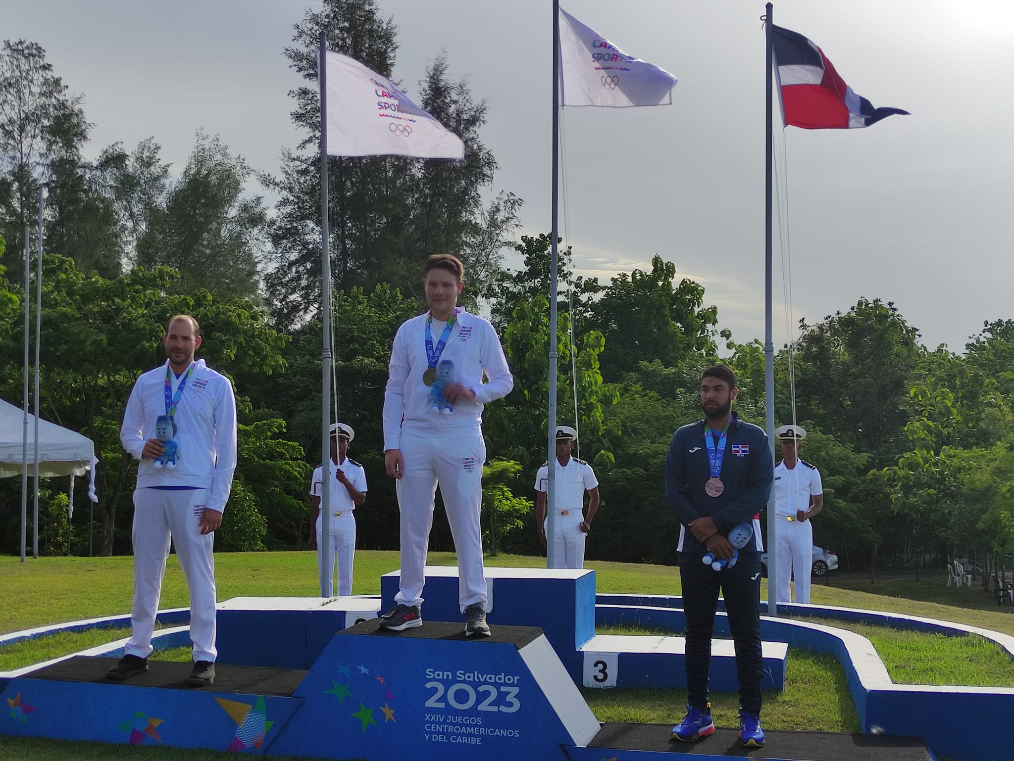 Tiro destaca con medallas de oro y plata en Juegos Centroamericanos y del Caribe de San Salvador