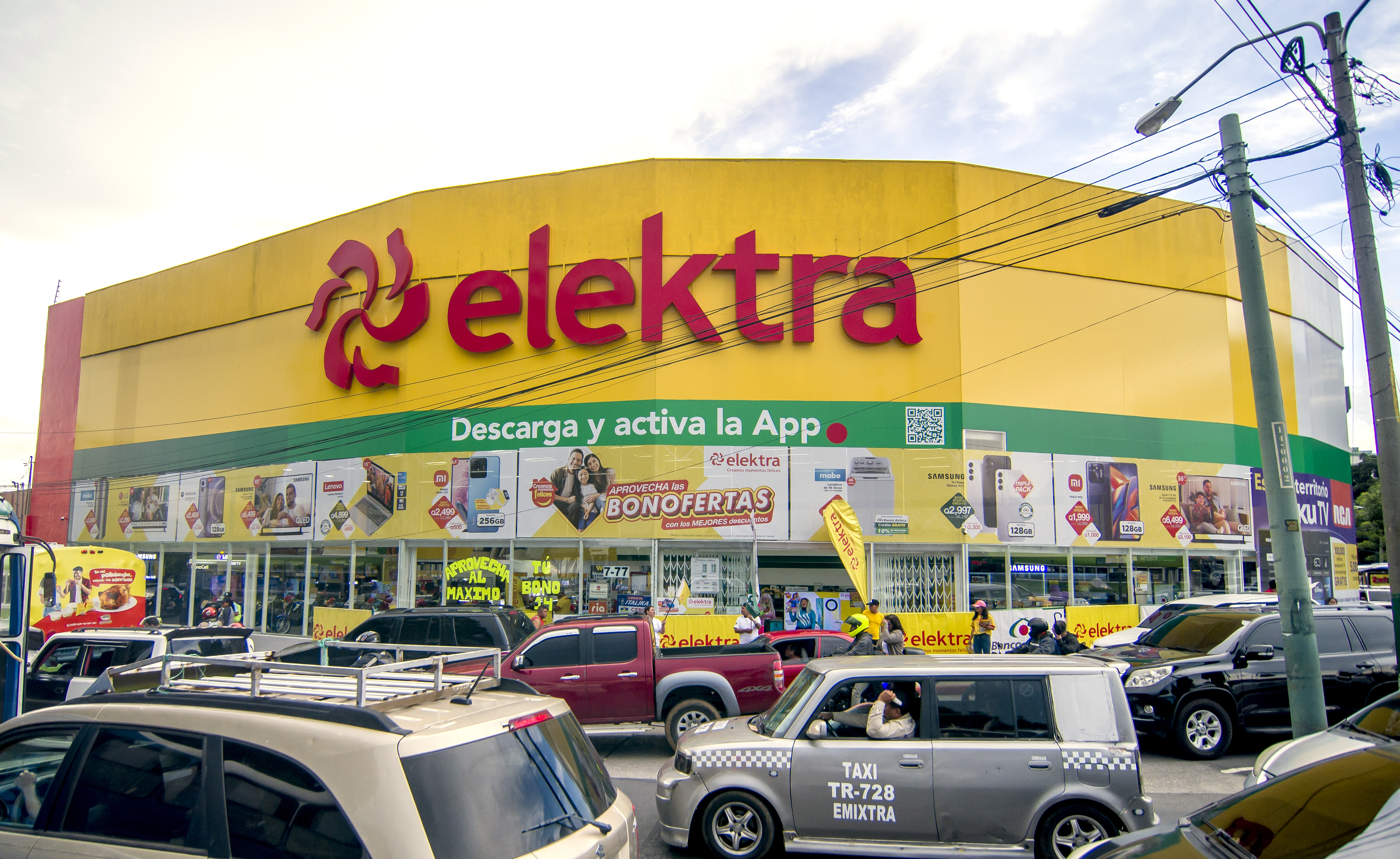 Tiendas Elektra sí es una solución importante en los hogares de la mayoría de los guatemaltecos. Foto Prensa Libre: Sergio Muñoz
