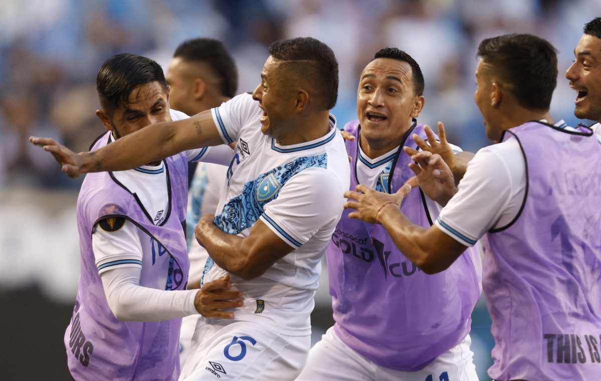 La emotiva narración de Paco Villa en un gol de la Selección de Guatemala en la Copa Oro 2