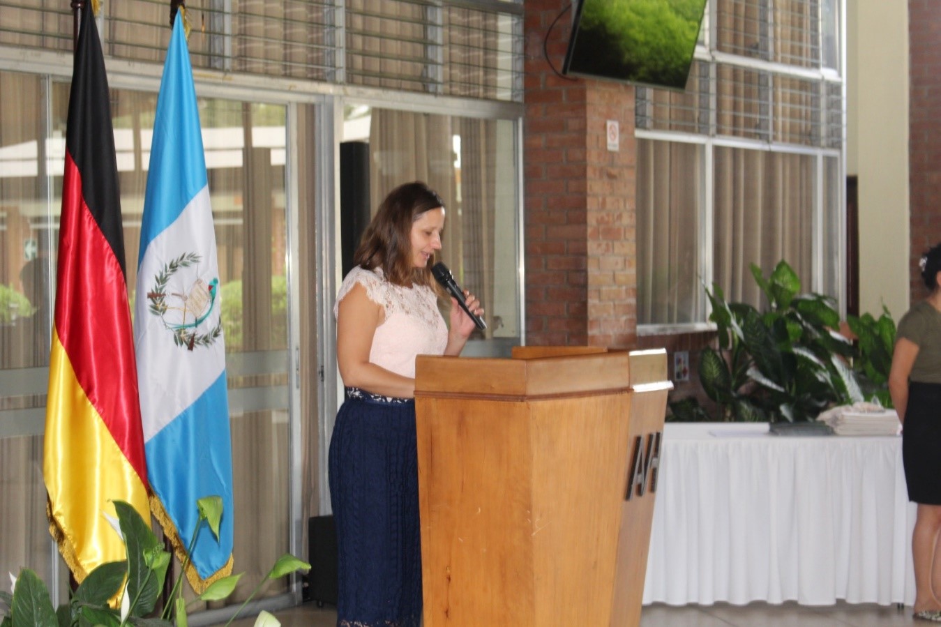 Asociación Aloysius en colaboración con la Cámara de Comercio Guatemalteco-Alemana entregó certificados B1 de idioma Alemán'