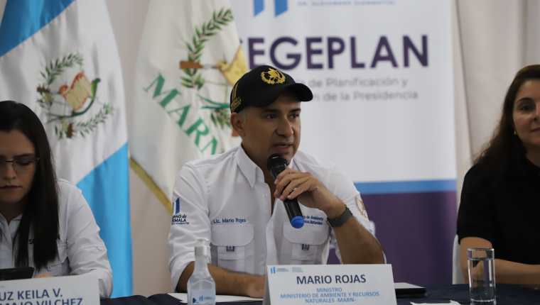 Mario Rojas, exministro de ambiente del gobierno de Alejandro Giammattei, reconoció usar documentos falsificados. Fotografía: Gobierno de Guatemala.