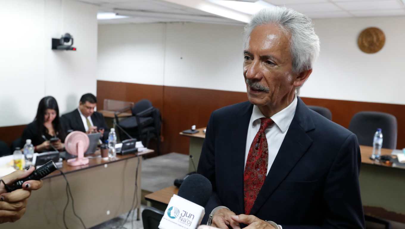 Jose Rubén Zamora fue condenado por un caso en el que el Ministerio Público lo señaló de lavado de dinero. (Foto Prensa Libre: María José Bonilla)