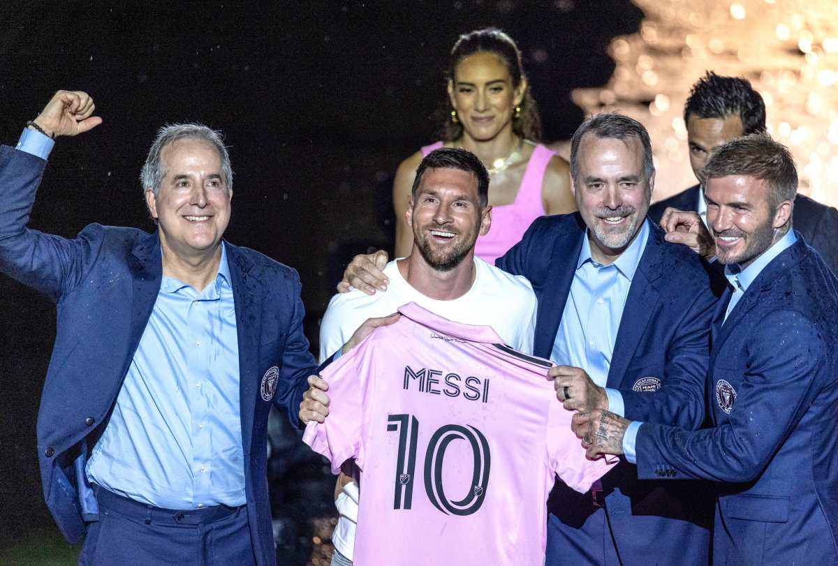Lionel Messi fue presentado oficialmente como la nueva estrella del Inter Miami. (Foto Prensa Libre: EFE).