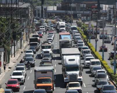 Tránsito en Guatemala: se complica la salida de la ciudad en el fin de semana largo