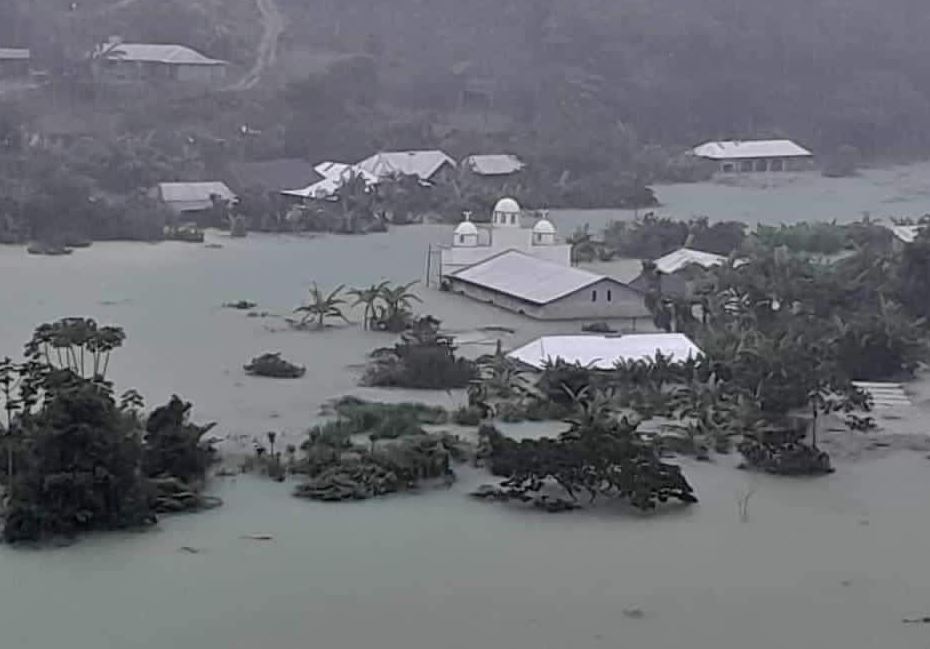 La comuniad Yalwitz Grande, Barillas, Huehuetenango, quedó bajo el agua debido a las lluvias que azotaron el área el fin de semana. (Foto Prensa Libre: Antonio Francisco)