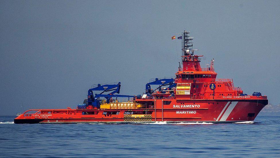 Los equipos de rescate españoles llevan días buscando la pequeña embarcación senegalesa.  

Salvamento Marítimo
