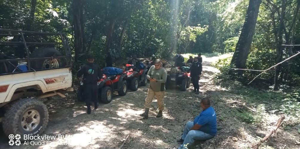 Un grupo de guardabosques de un parque nacional en Petén llevaron a cabo un operativo para arrestar a dos cazadores ilegales. Estos huyeron, pero después lanzaron amenazas a algunas personas. (Foto Prensa Libre: captura de pantalla).