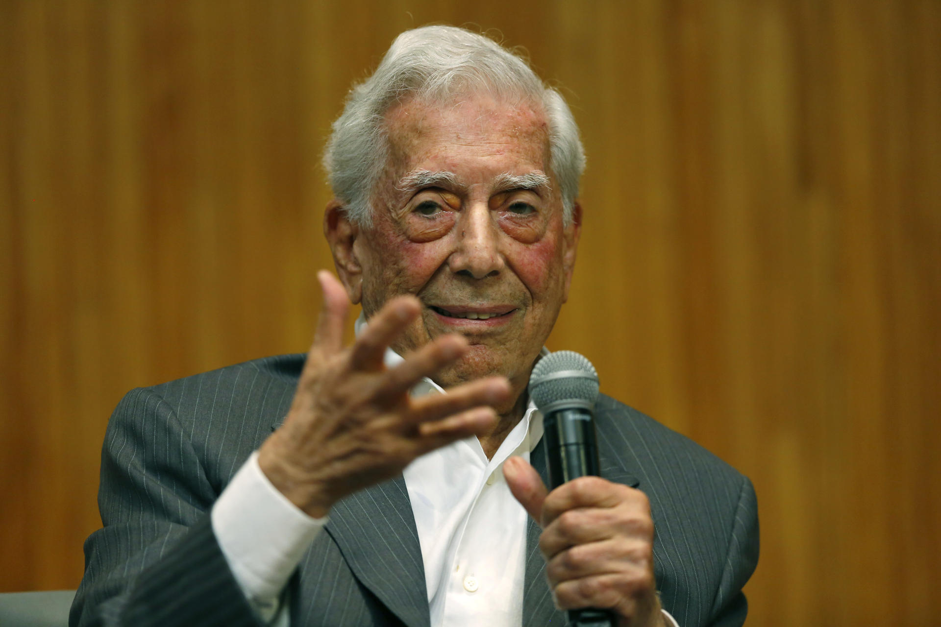 Foto de archivo del escritor peruano, Mario Vargas Llosa. (Foto Prensa Libre: EFE/ Francisco Guasco)