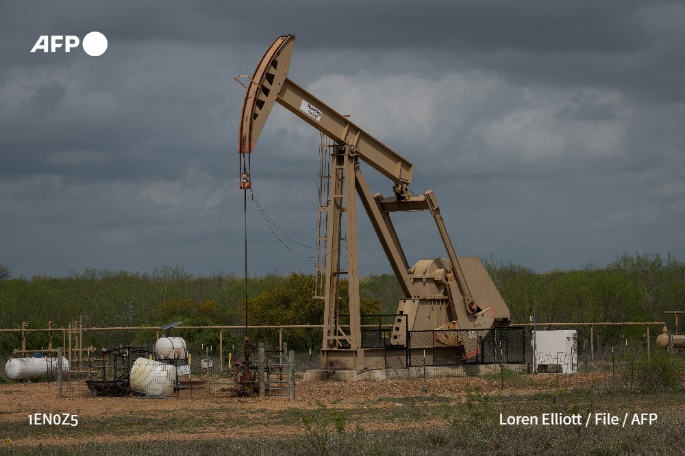 El precio de los combustibles se ha mantenido al alza en las últimas semanas. (Foto Prensa Libre: AFP)