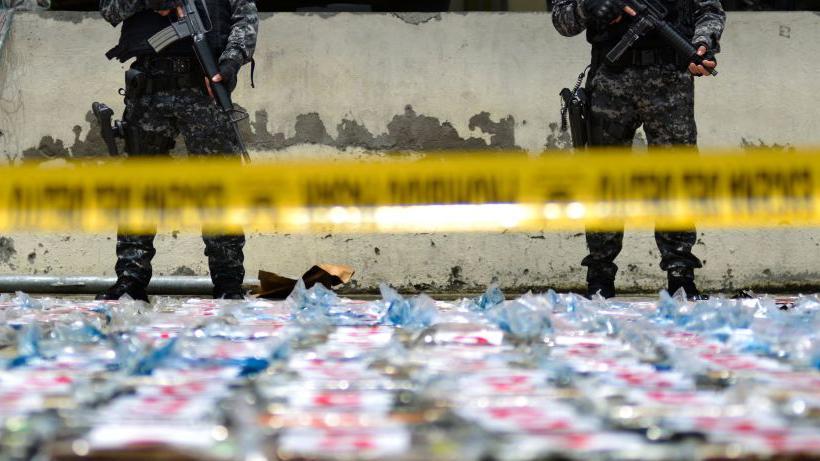 El lucrativo negocio de las drogas ha hecho que las bandas criminales de Ecuador sean de las más violentas de la región. GETTY IMAGES
