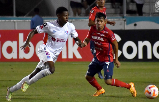 Olimpia derrota 2-0 a Xelajú MC en su último partido de la Copa Centroamericana