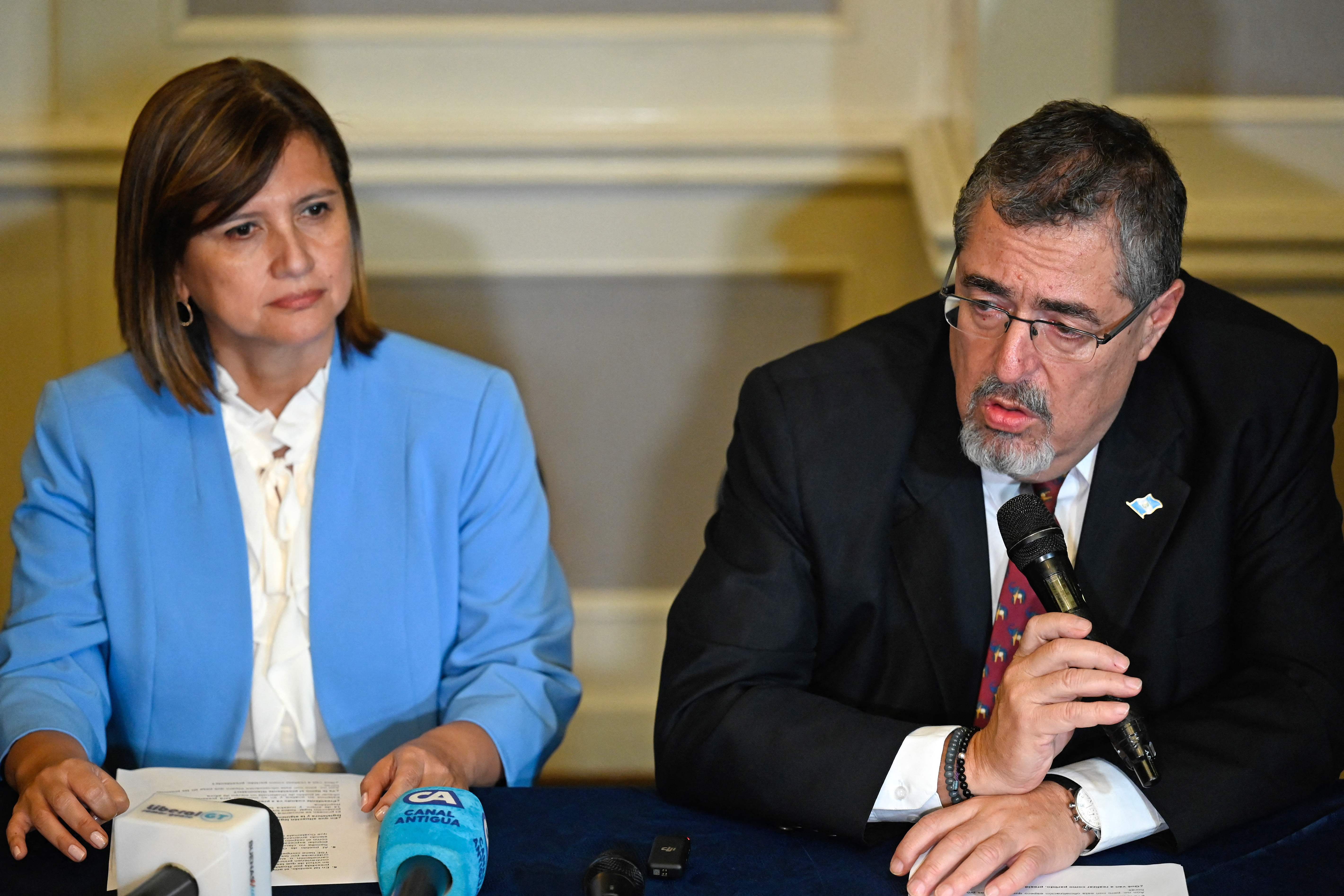 Bernardo Arévalo y Karin Herrera fueron electos presidente y vicepresidenta de Guatemala para el periodo 2024-2028. (Foto Prensa Libre: AFP).
