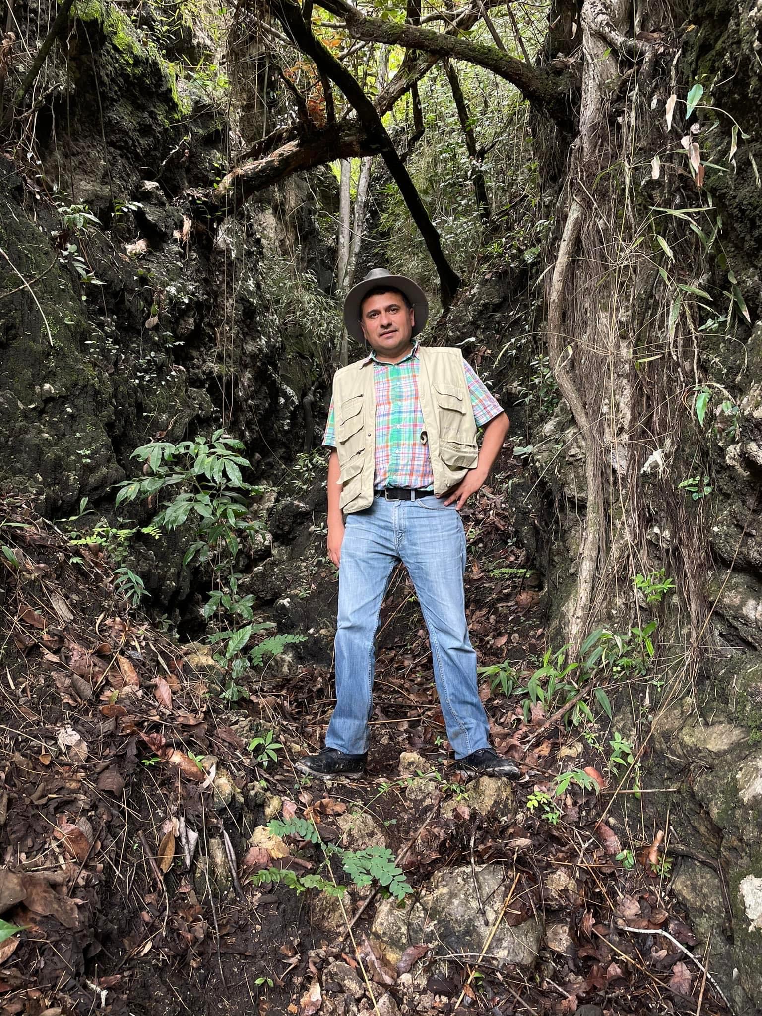 Fredy Archila: El cobanero que regresó a Guatemala su flor nacional