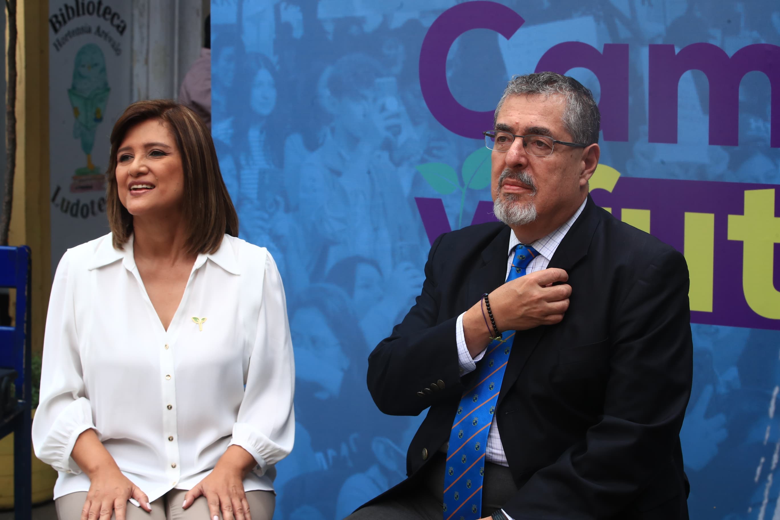 Bernardo Arévalo pide en cierre de campaña a no votar por “lo mismo”, critica la corrupción y llama a acudir a las urnas