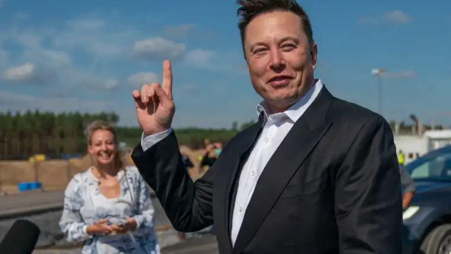 EE. UU. sospecha que Elon Musk pudo haber utilizado fondos de Tesla para una residencia. (Foto Prensa Libre: EFE)