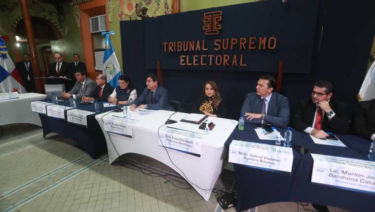 El Pleno de magistrados del TSE resolvió no repetir las elecciones en San Miguel Petapa porque los candidatos habrían renunciado a la solicitud. Fotografía: Prensa Libre. 