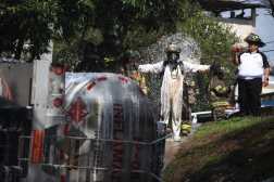 Pipa con combustible vuelta en la zona 7