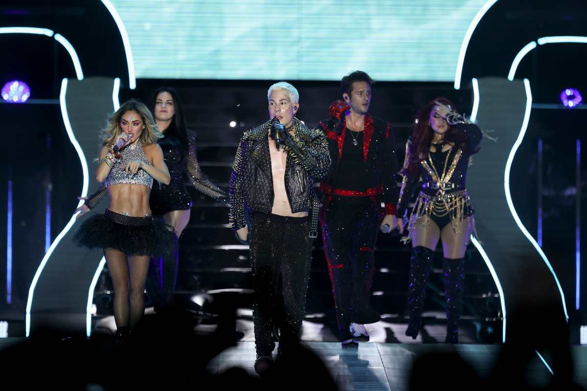 El grupo musical mexicano RBD inició su gira mundial "Soy Rebelde Tour" tras 15 años fuera de los escenarios. (Foto Prensa Libre: EFE/Jesus Rosales).