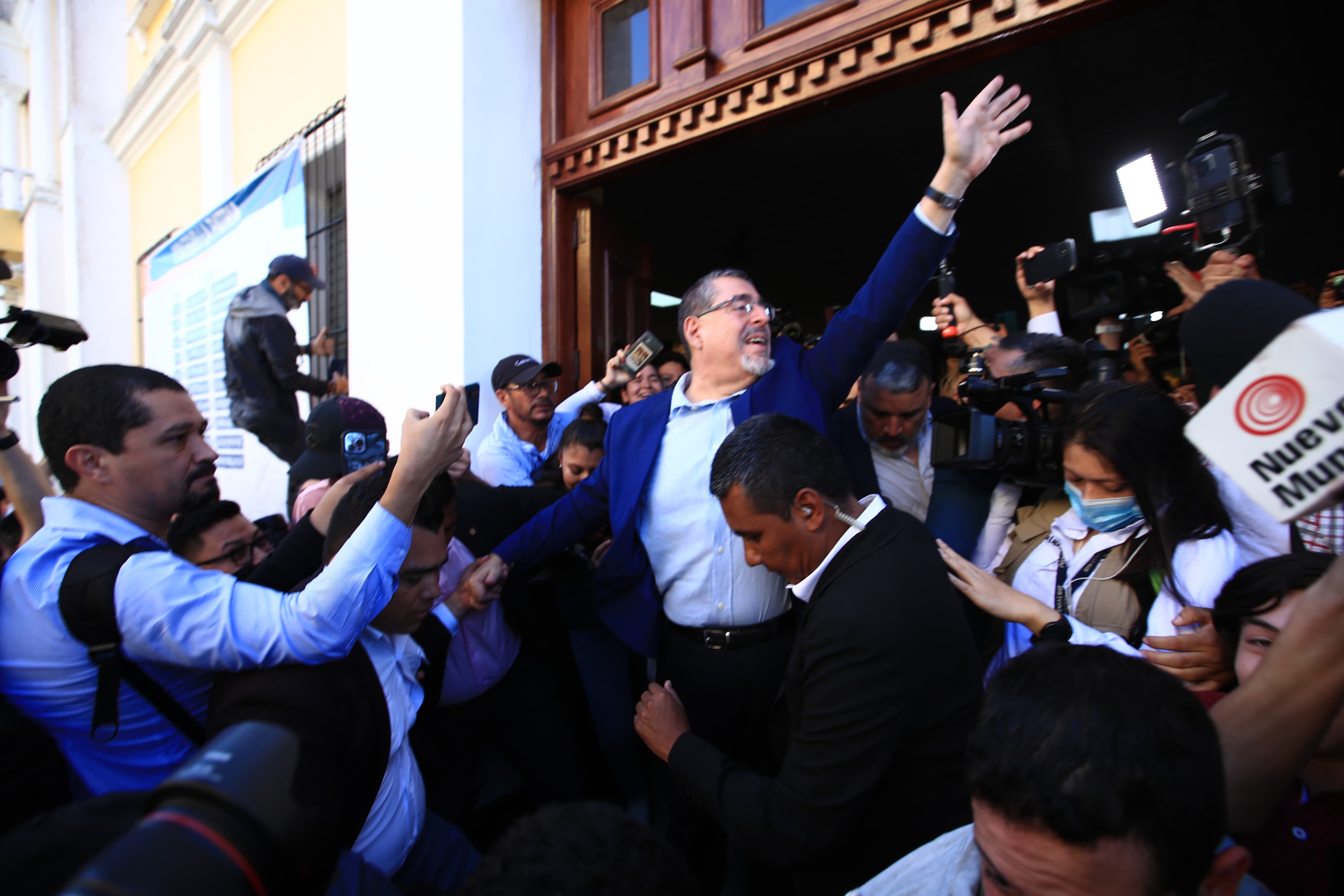 El dispositivo de seguridad en las últimas 48 horas se incrementó para el candidato presidencial del Movimiento Semilla, Bernardo Arévalo. (Foto Prensa Libre: Carlos Hernández Ovalle)  