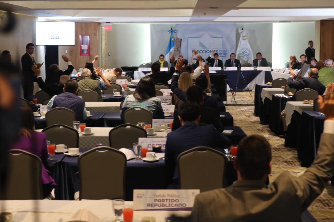 En desarrollo reunión de fiscales de partidos políticos y magistrados ...