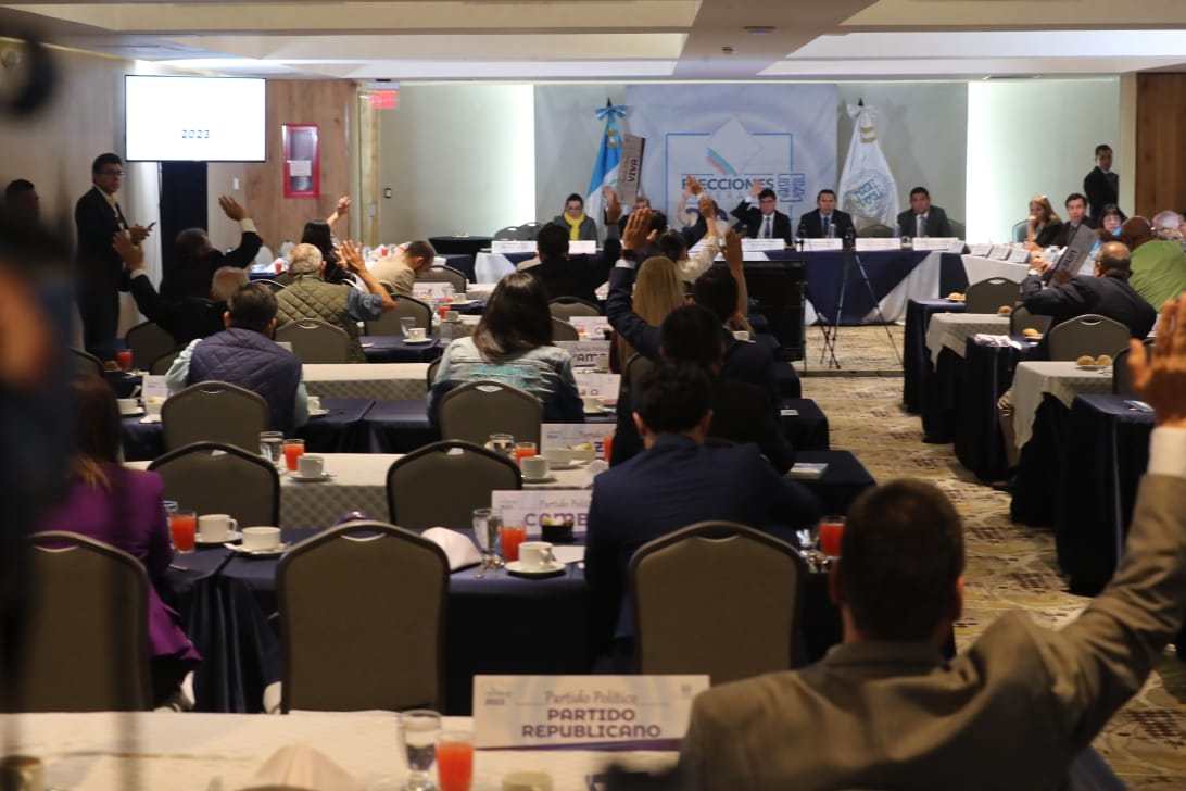 En desarrollo reunión de fiscales de partidos políticos y magistrados ...