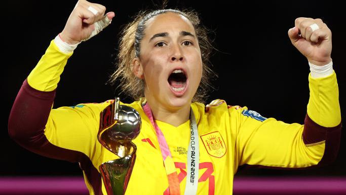 Catalina Coll afirma en entrevista con BBC Mundo que el equipo español siempre estuvo seguro al jugar y que eso quedó demostrado en el Mundial 2023. 

Getty Images