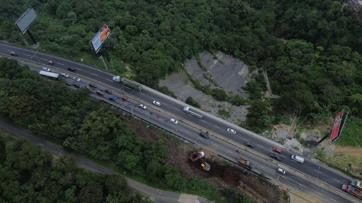 Grietas y desprendimiento de asfalto: imágenes muestran el estado del km 11.5 de carretera a El Salvador donde se ampliarán los carriles