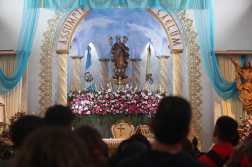 a Parroquia Nuestra Señora de la Asunción en la zona 2 se vuelve el centro de convivencias de familias guatemaltecas cada 15 de agosto.  (Foto Prensa Libre: Érick Ávila)