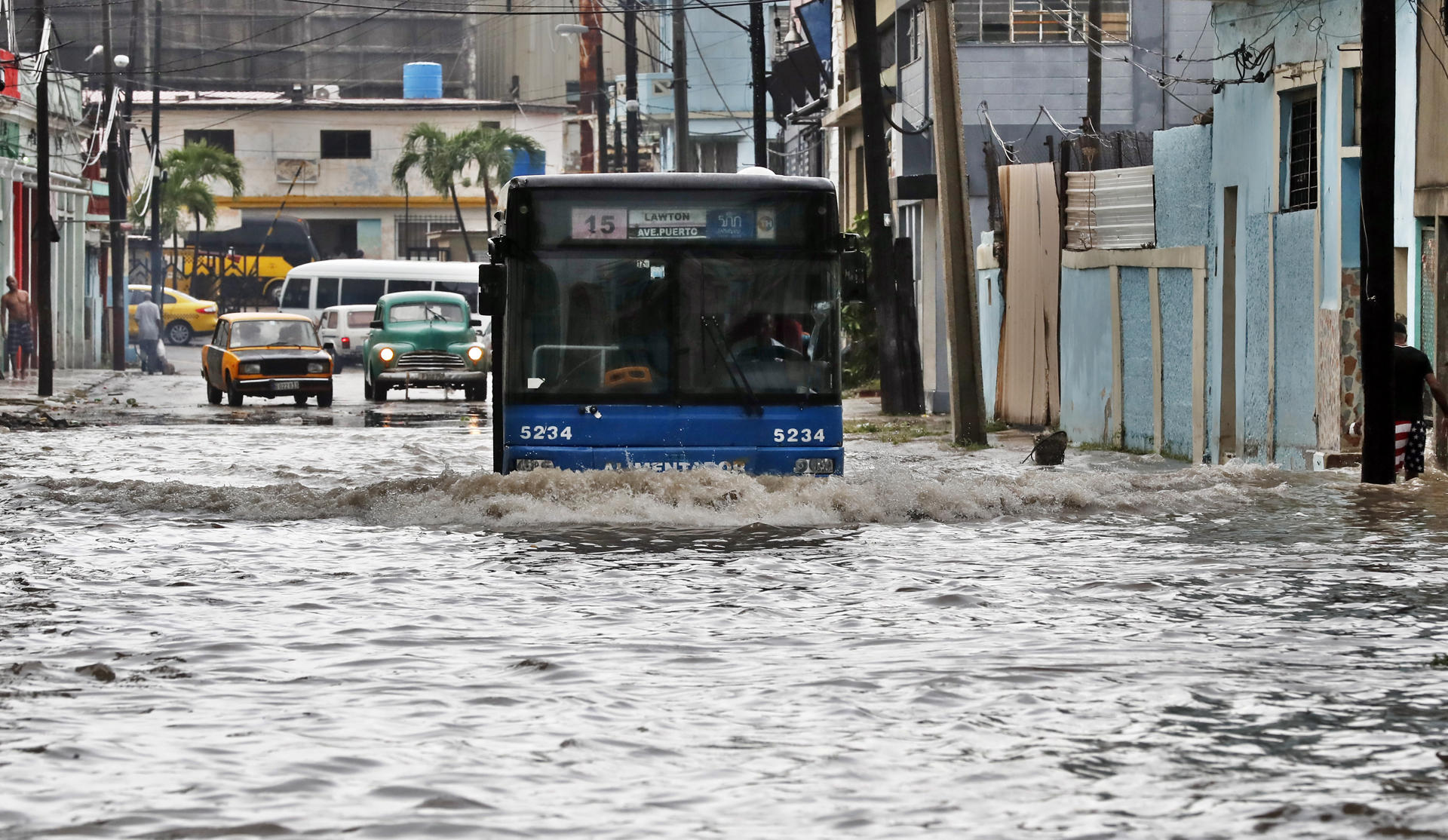 El huracán Idalia deja inundaciones y apagones a su paso por el occidente de Cuba
