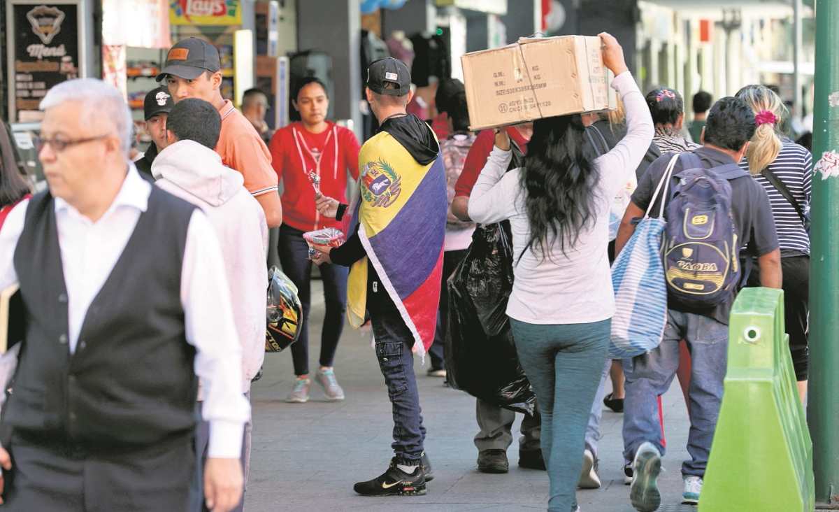 Muchos venezolanos se ven ahora en las calles de la capital guatemalteca. (Foto Prensa Libre: Hemeroteca PL)