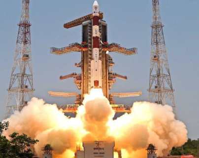 Aditya-L1: qué busca la primera misión de India al Sol que partió poco después de su primera misión a la Luna