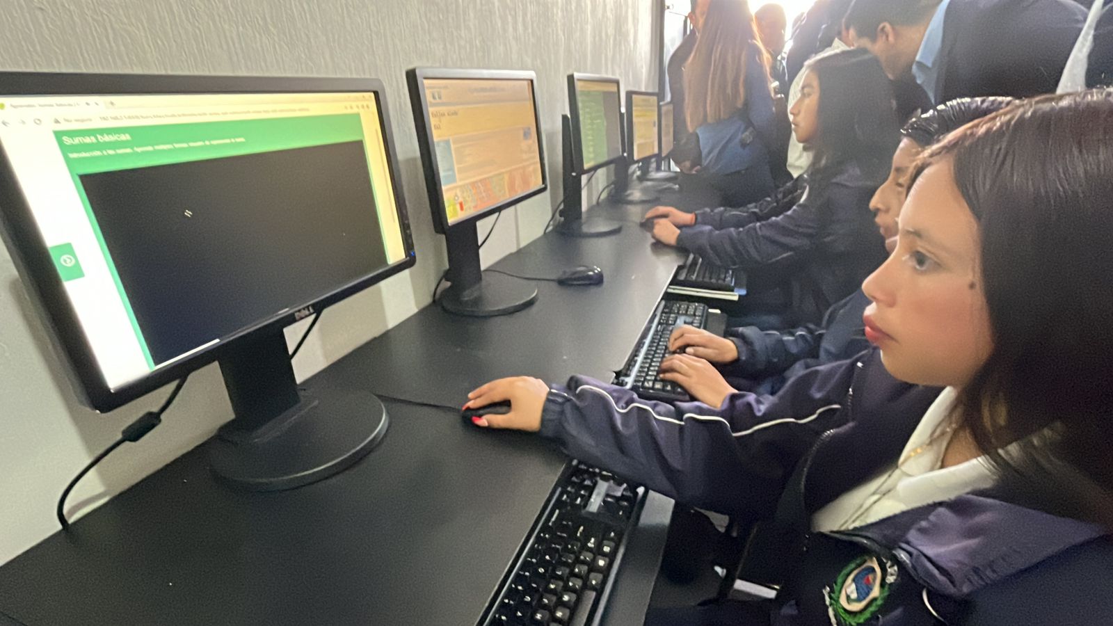 Municipio Digital: más de mil estudiantes de San Mateo, Quetzaltenango fueron beneficiados con computadoras y tabletas para su educación
