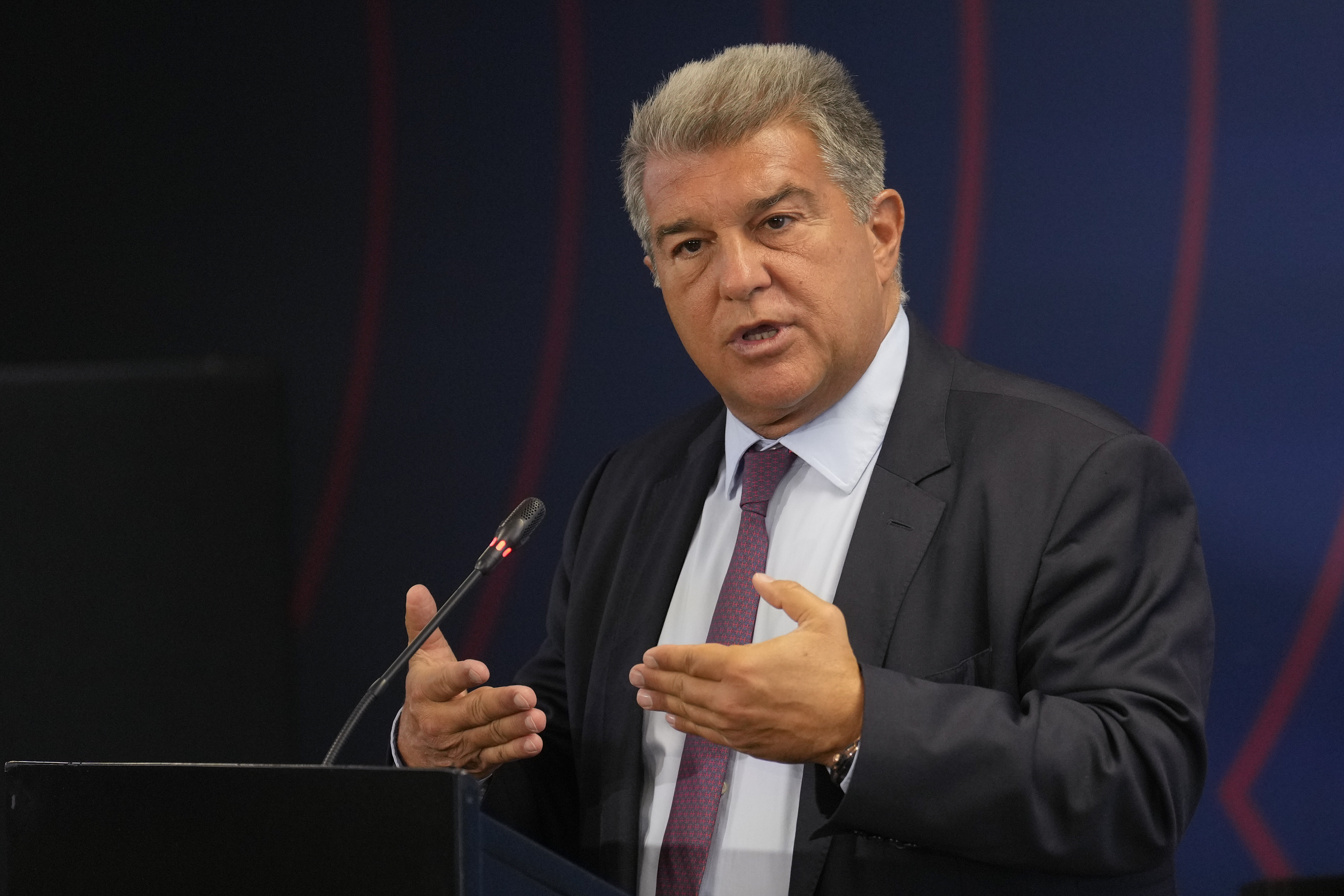 Juez imputa de cohecho al Barcelona y ordena registrar el comité arbitral por el caso Negreira