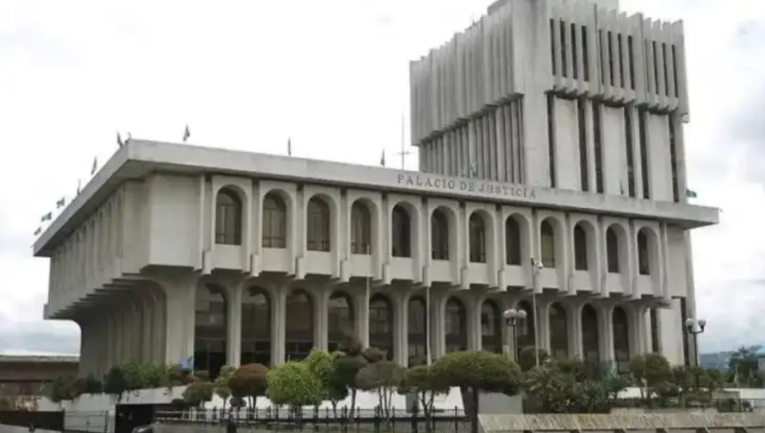 La Corte Suprema de Justicia tramitó el antejuicio contra magistrados del TSE con la mayoría de suplentes. (Foto Prensa Libre: Hemeroteca)
