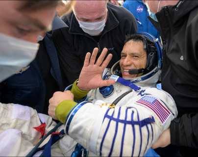 “Es bueno estar en casa”: El astronauta Frank Rubio vuelve a la Tierra con un récord para la NASA y los hispanos