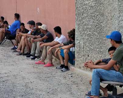 Cifra de migrantes se sextuplica en Ciudad Juárez, en la frontera norte de México, y albergues están al borde del colapso