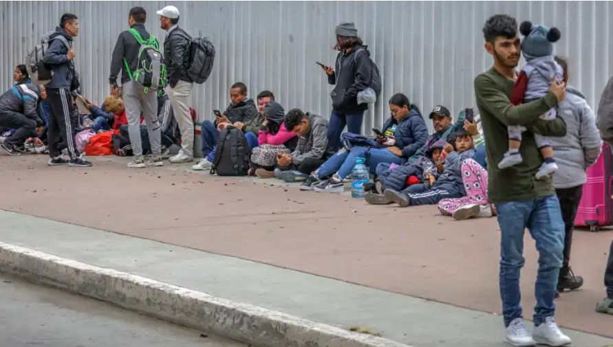 Los migrantes no cesan de llegar a las grandes ciudades como Nueva York. (Foto Prensa Libre: EFE)