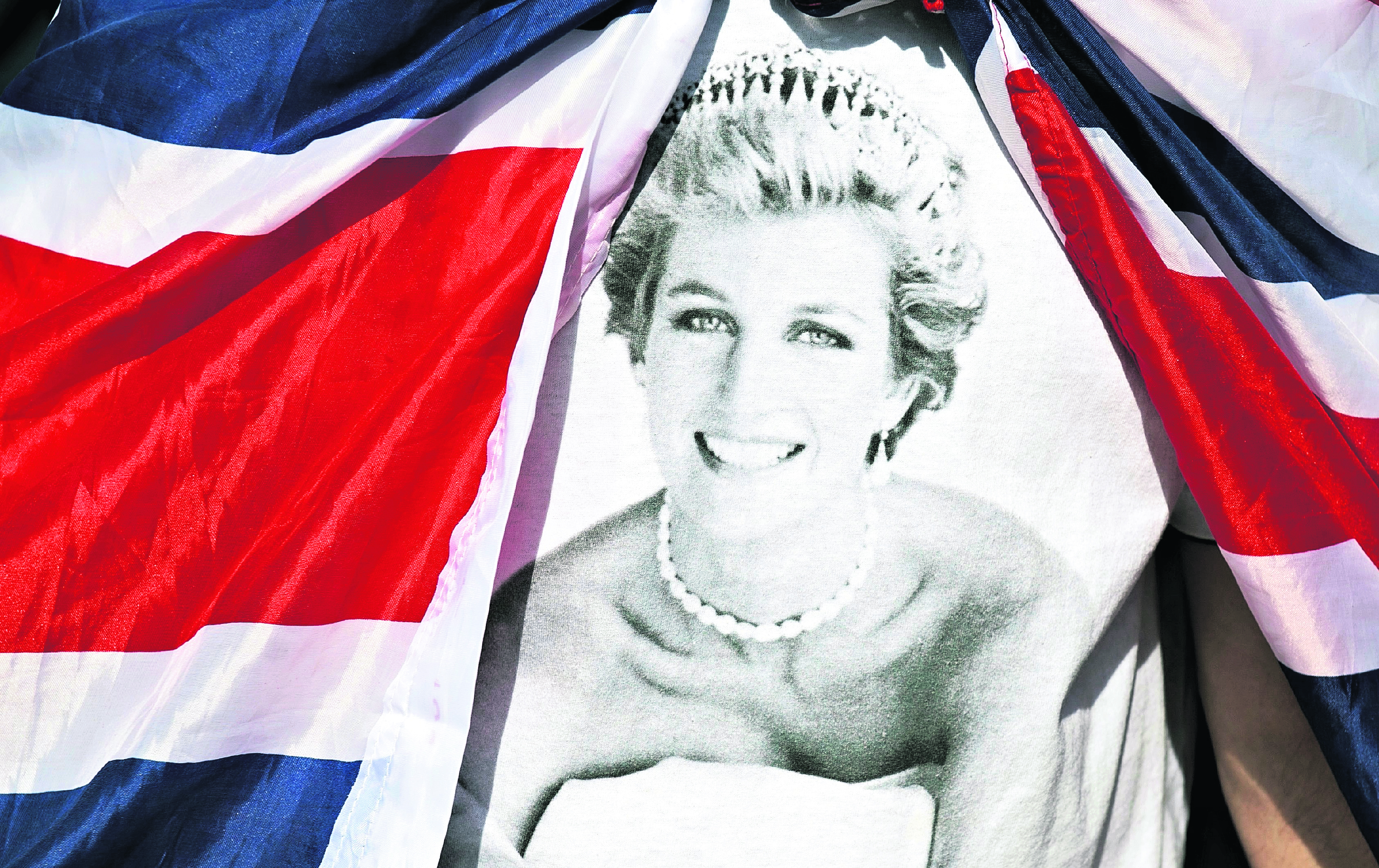 Foto de archivo de los homenajes a la princesa Diana de Gales en su aniversario de muerte. (Foto Prensa Libre: EFE/Will Oliver)