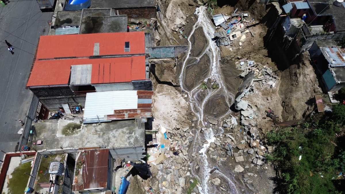 Hasta el 8 de septiembre de 2023, la Conred contabiliza 28 viviendas con daño severo, 44 con daño moderado y 73 con leve. (Foto Prensa Libre: Elmer Vargas)