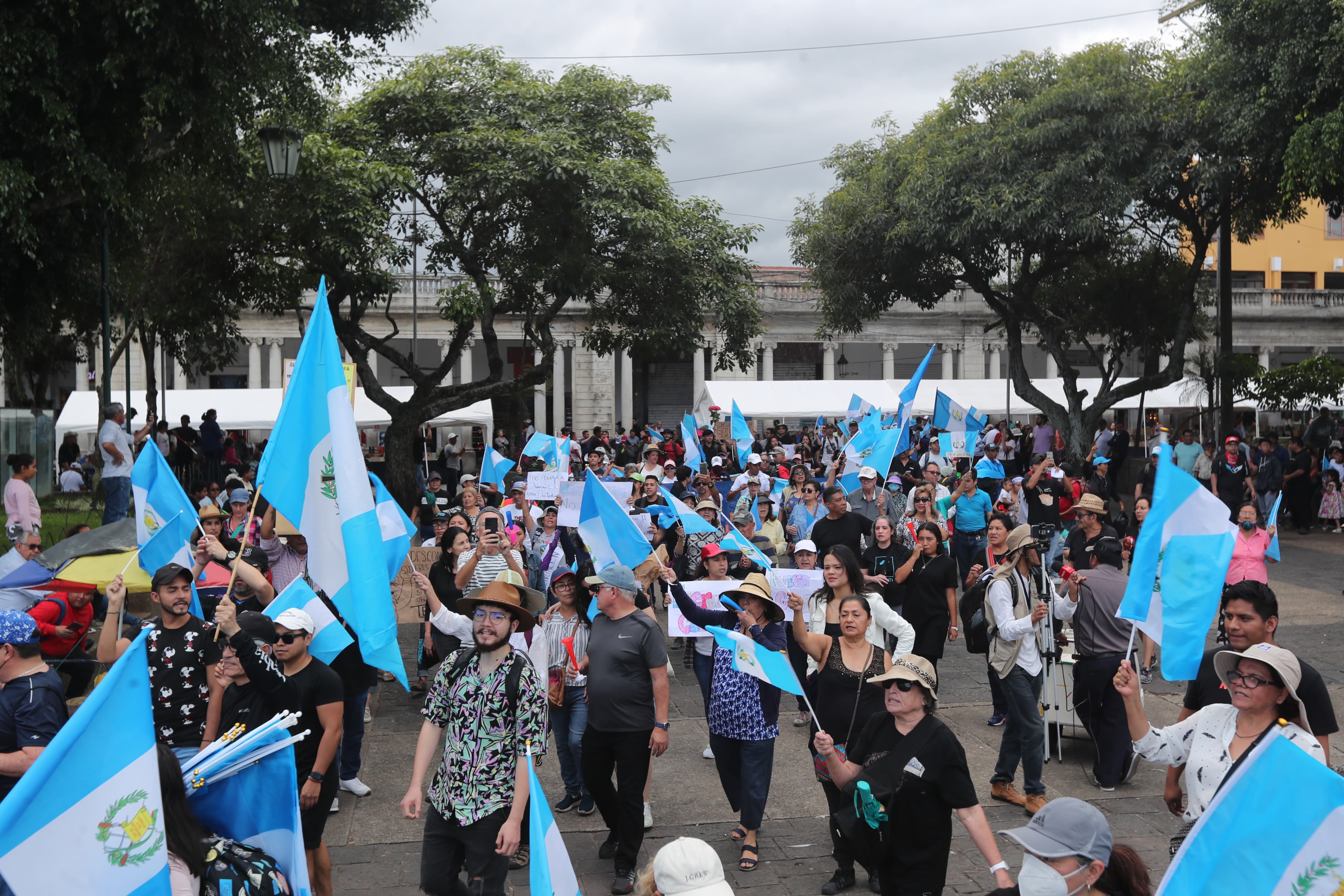 El pronunciamiento invita a la ciudadanía a exigir el respeto del voto emitido. (Foto Prensa Libre: Elmer Vargas)