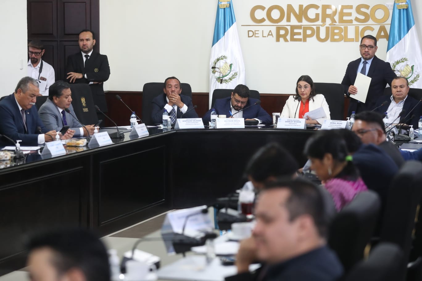 Distintas bancadas del Congreso mantienen sus reservas sobre el proyecto de presupuesto 2024. Fotografía: Prensa Libre (Esbin García). 