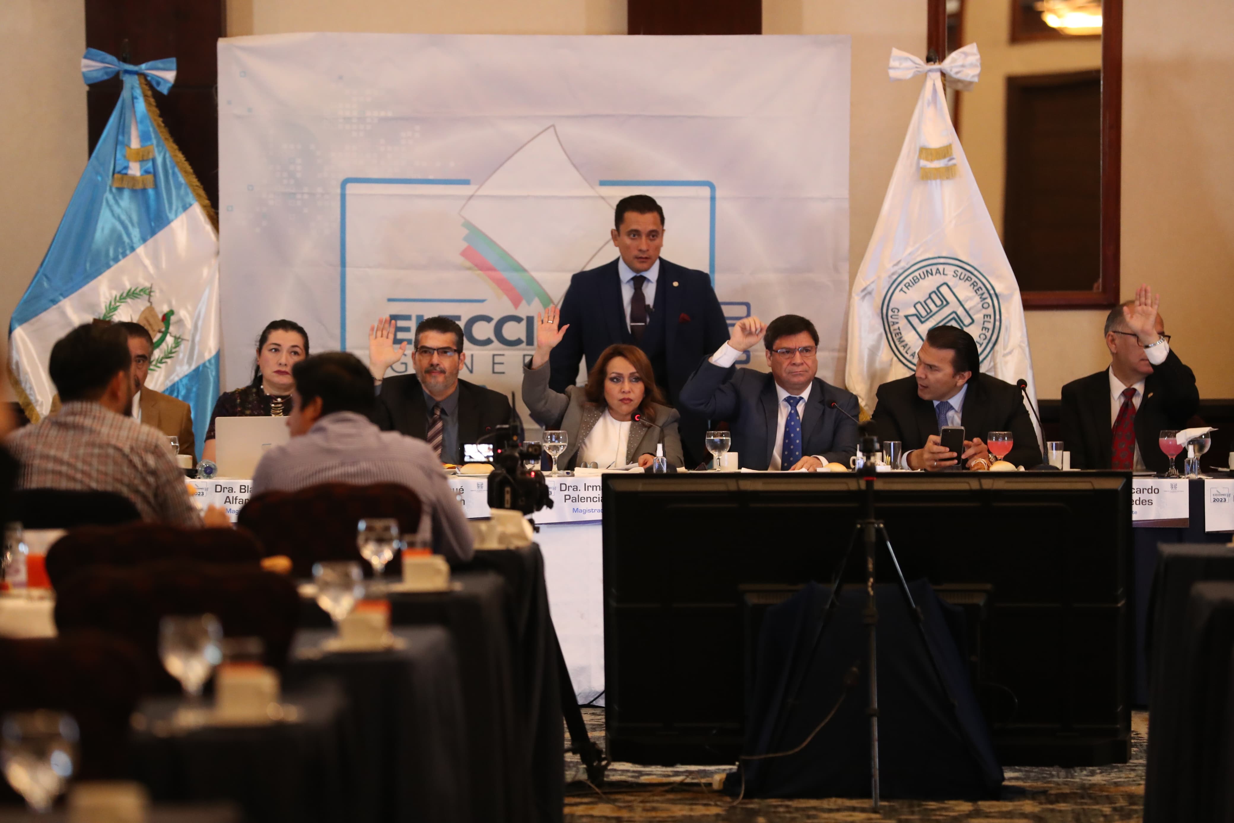 El TSE expuso la auditoría al sistema TREP frente a todos los partidos políticos. Fotografía: Prensa Libre (Erick Avila). 