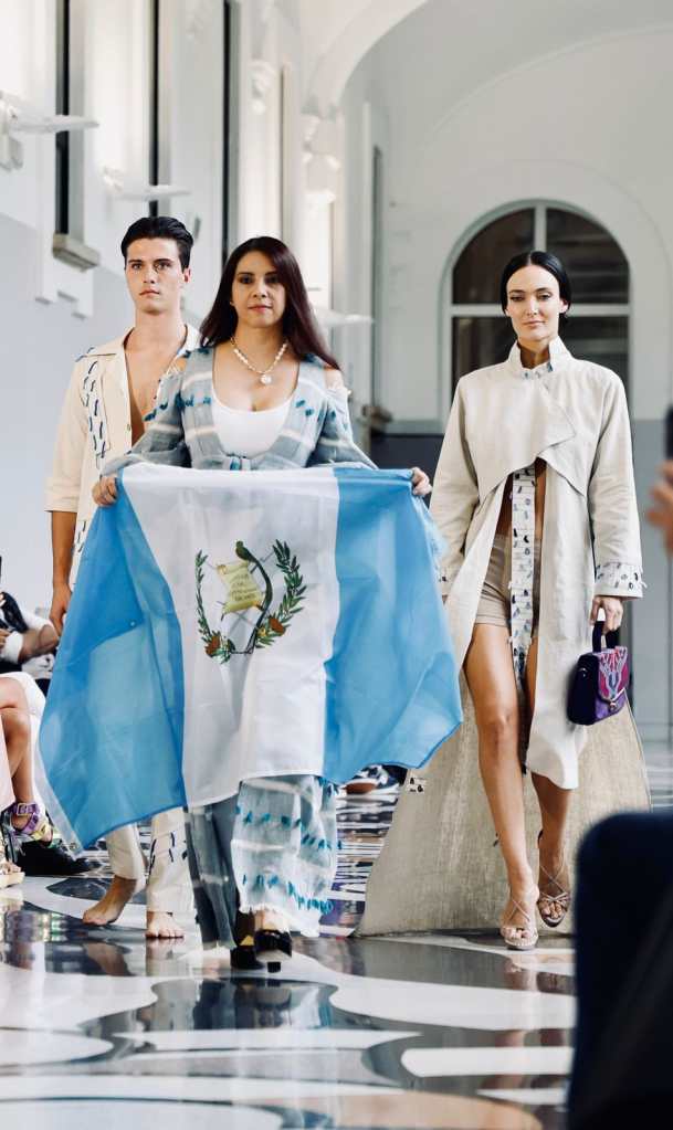 Guatemalteca Owana Lima brilla en la Semana de la Moda en MilÃ¡n 