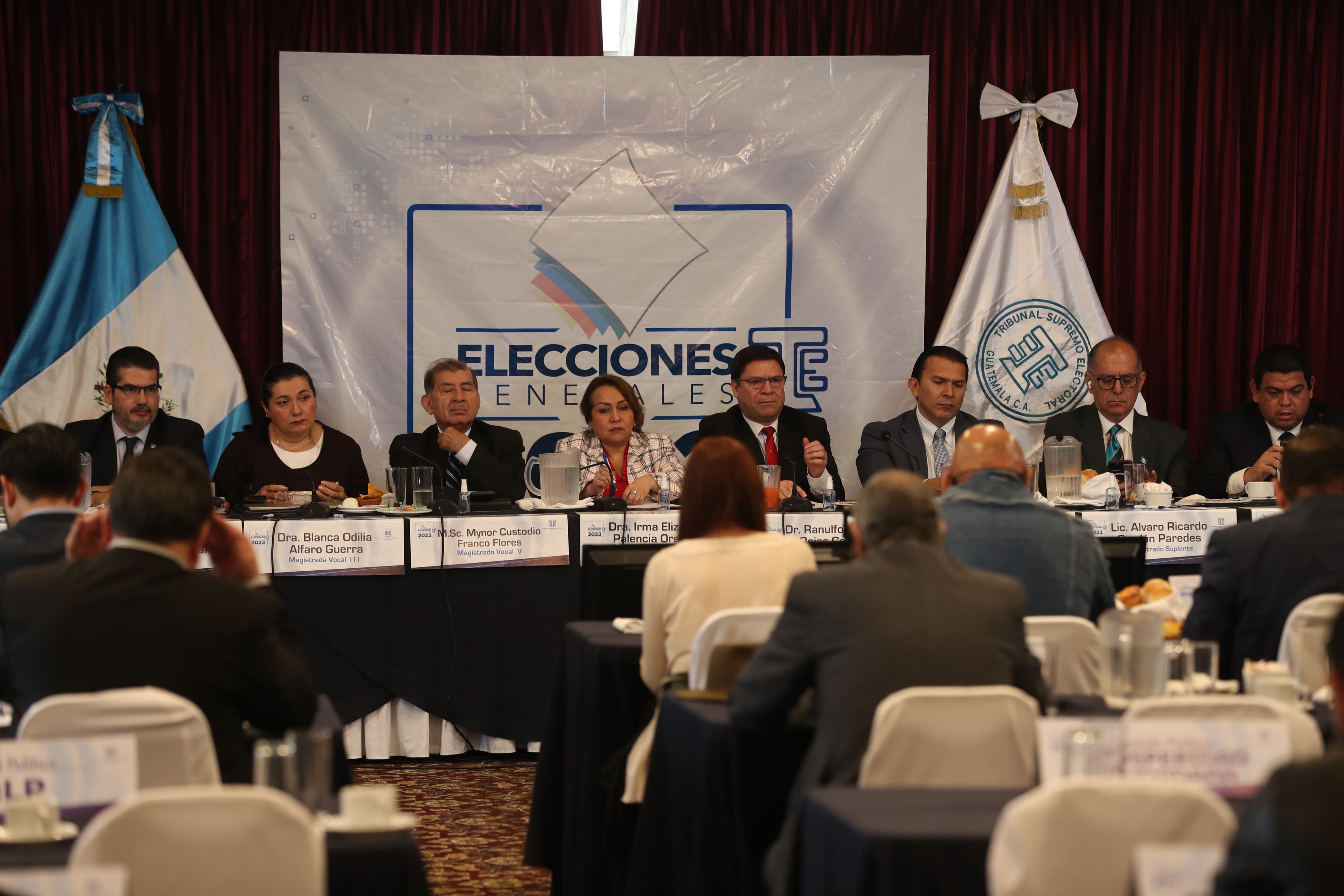 El pleno del TSE presentó la ruta que buscan implementar para las nuevas reformas electorales. Fotografía: Prensa Libre (Erick Ávila). 