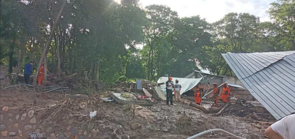 Casas destruidas, muertos y desaparecidos: deslave causa tragedia en Concepción Las Minas, Chiquimula 